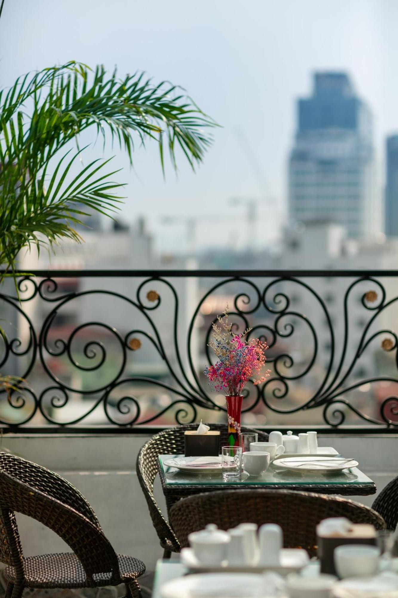Dream Premium Hotel & Spa ハノイ市 エクステリア 写真